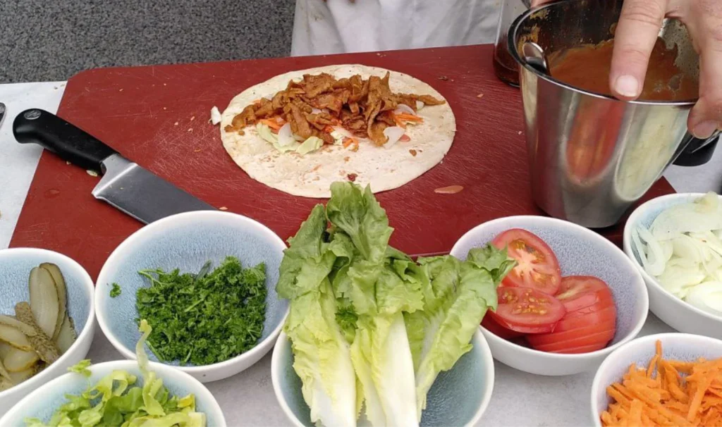 Zubereitung eines veganer Seitanwraps